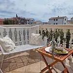 Breeza Living Apartment