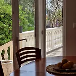 Breeza Living Apartment *