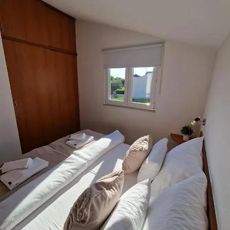 Seabreeze * Rogoznica (Sibenik-Knin)