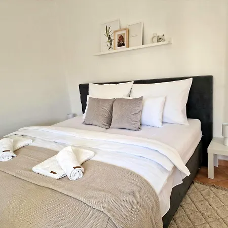 Seabreeze * Rogoznica (Sibenik-Knin)