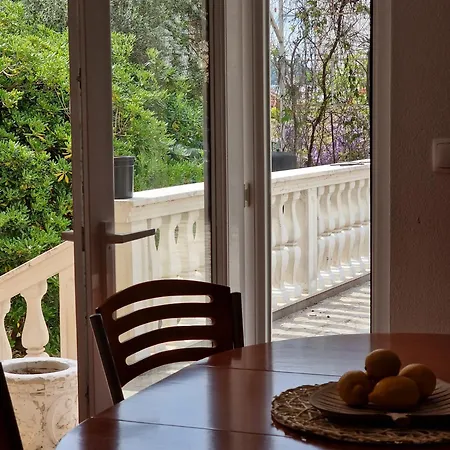 Breeza Living Apartment *