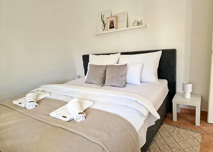 Seabreeze * Rogoznica (Sibenik-Knin)